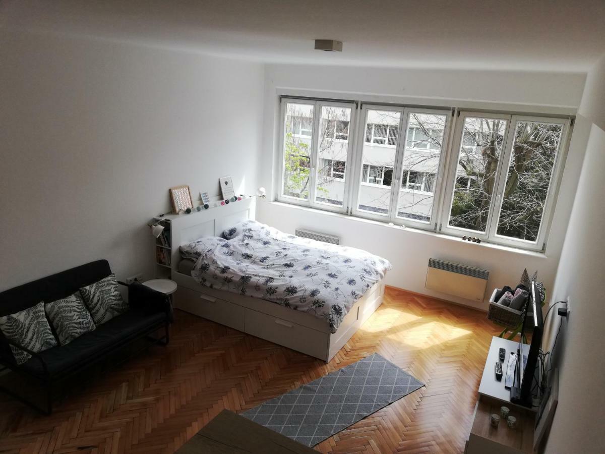 Bright & Stylish Studio Home, Superbly Located Sarajevo Exterior photo